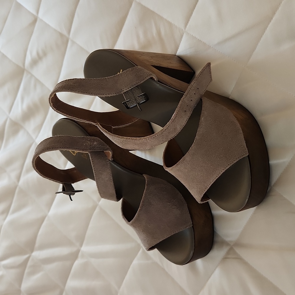 Lulus Womens wooden heel
